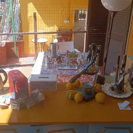 Il Giardino Nascosto 4* ナポリ